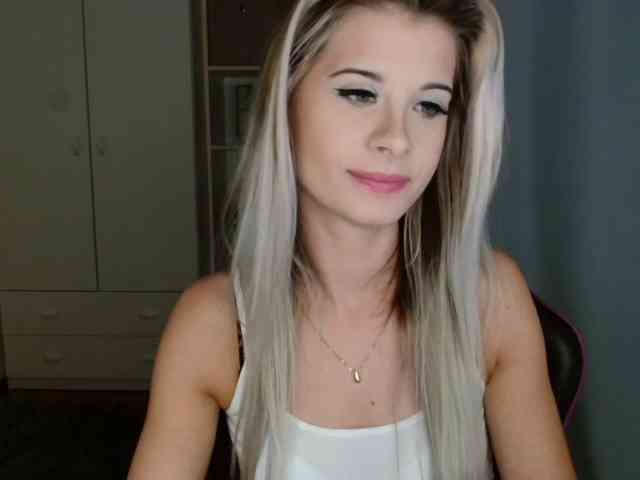 KristineNatural webcam