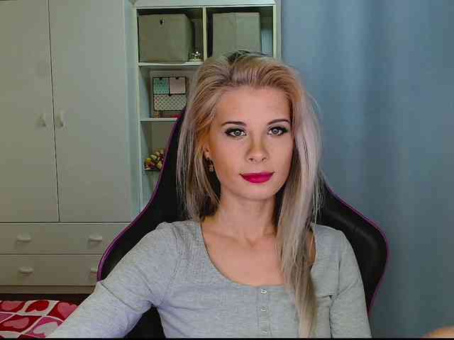 KristineNatural webcam