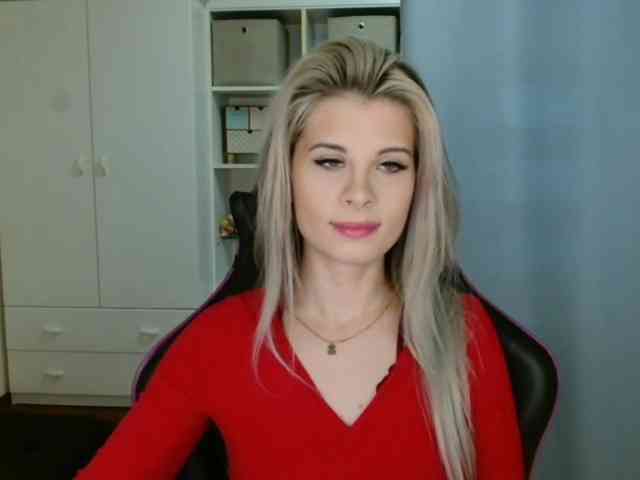 KristineNatural webcam