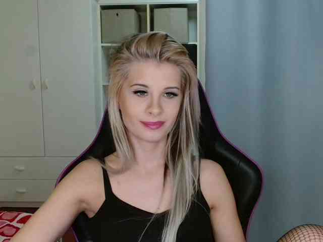 KristineNatural webcam