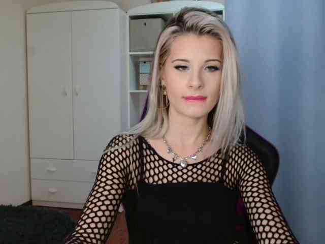 KristineNatural webcam