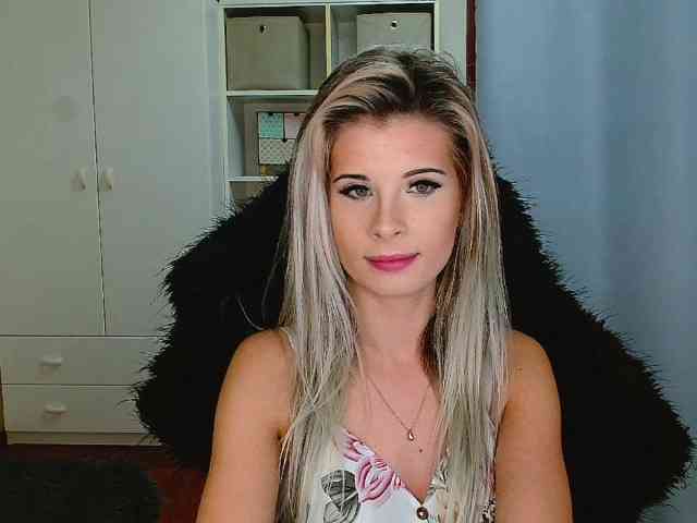 KristineNatural webcam