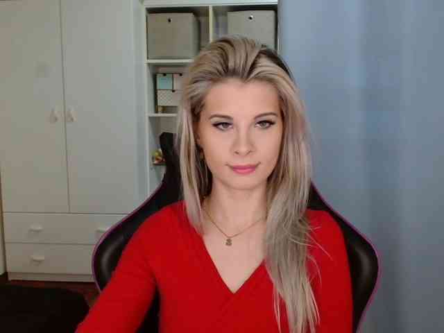 KristineNatural webcam