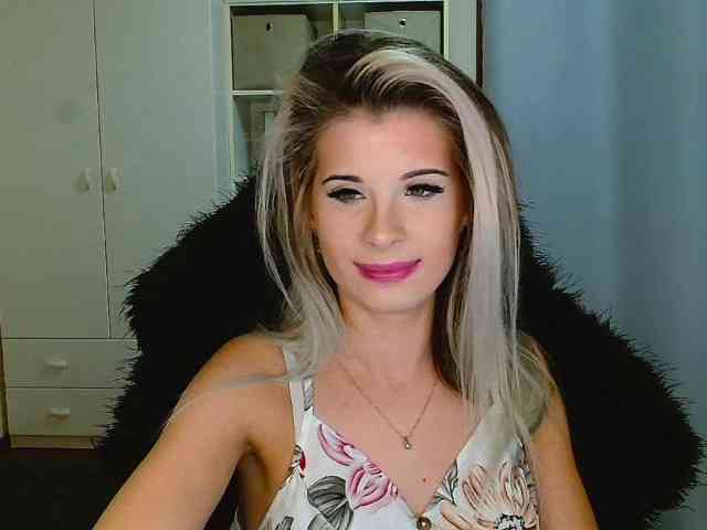 KristineNatural webcam