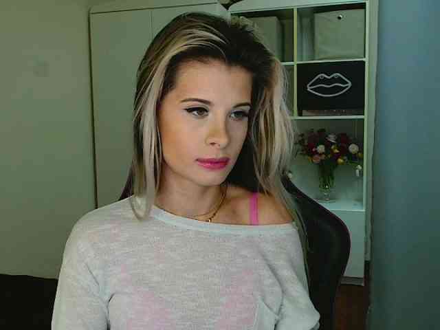 KristineNatural webcam