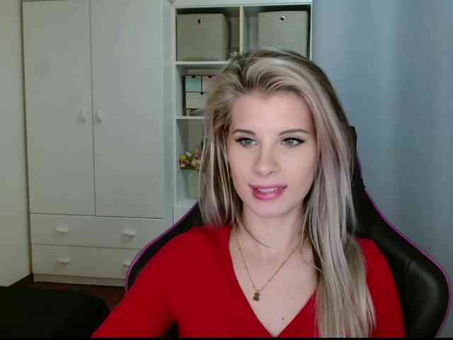 KristineNatural webcam