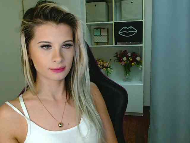 KristineNatural webcam