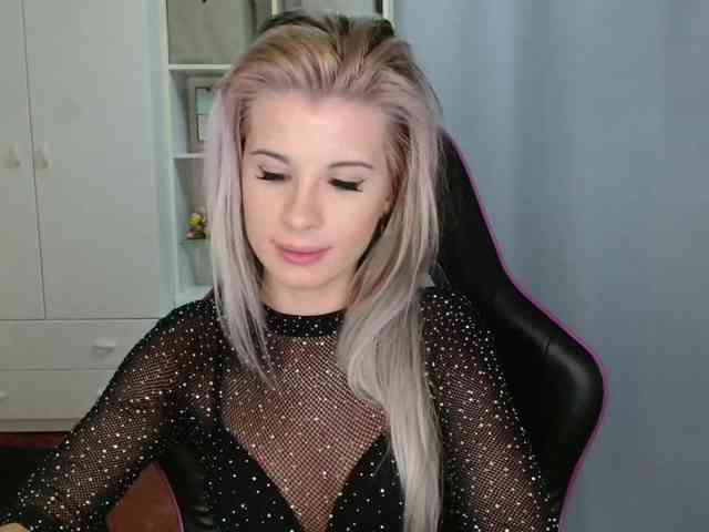 KristineNatural webcam