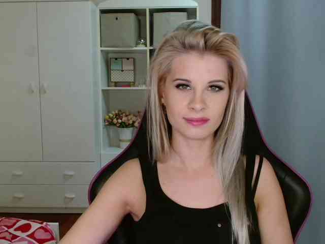 KristineNatural webcam