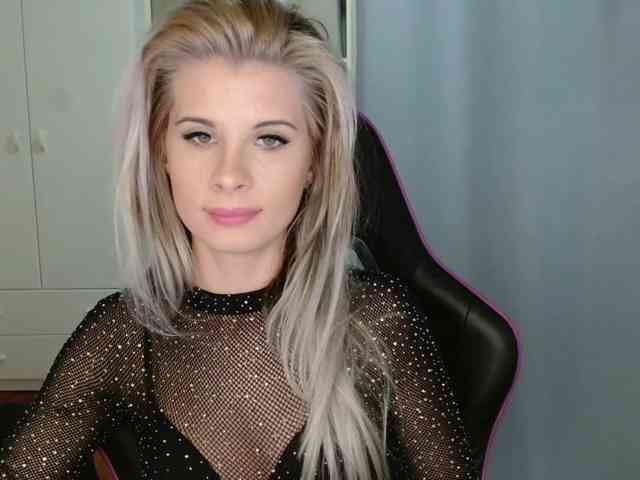 KristineNatural webcam