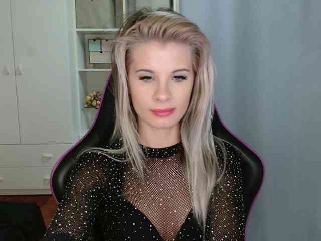 KristineNatural webcam