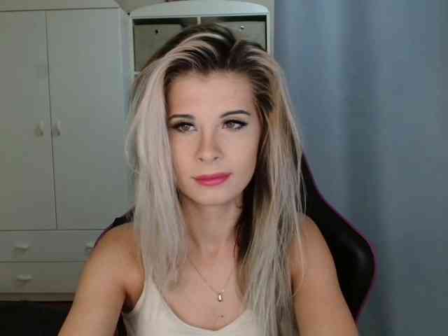 KristineNatural webcam