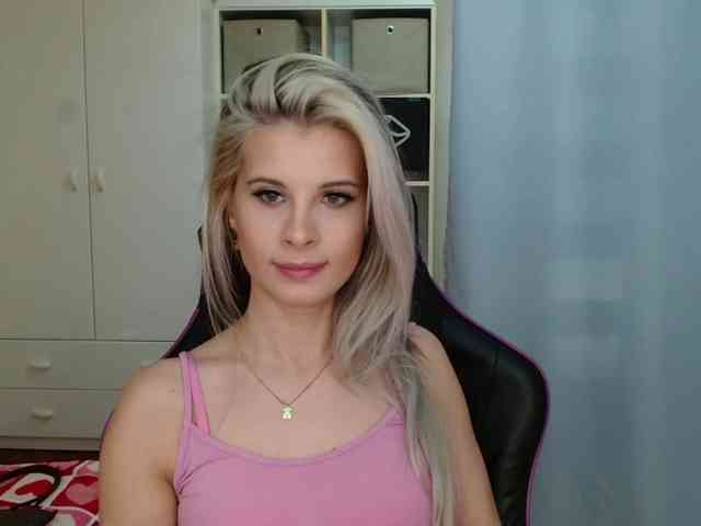 KristineNatural webcam