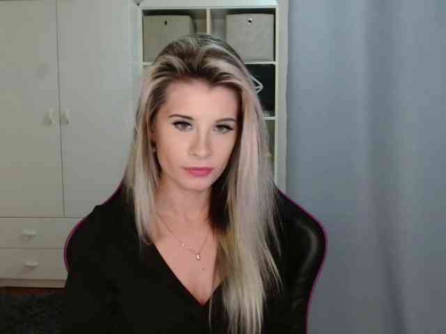 KristineNatural webcam
