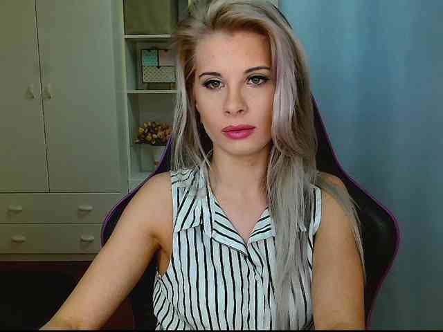 KristineNatural Live Webcam on BongaCams