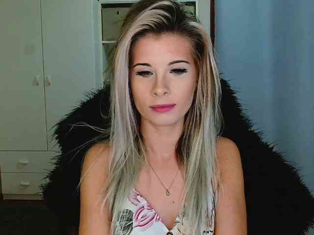 KristineNatural webcam