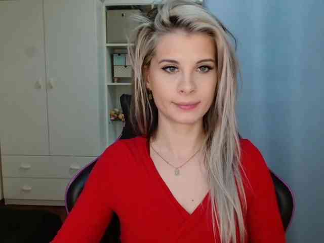 KristineNatural webcam