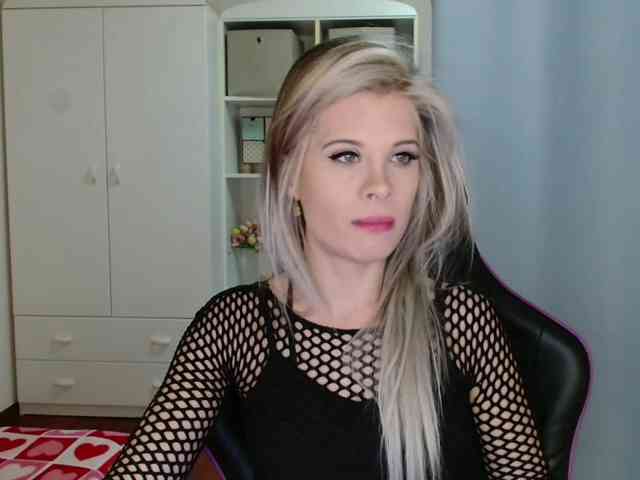 KristineNatural webcam