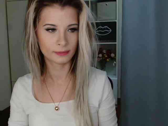 KristineNatural webcam