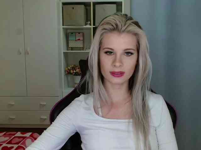KristineNatural webcam