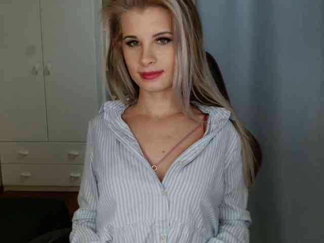 KristineNatural webcam