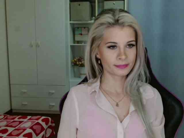 KristineNatural webcam