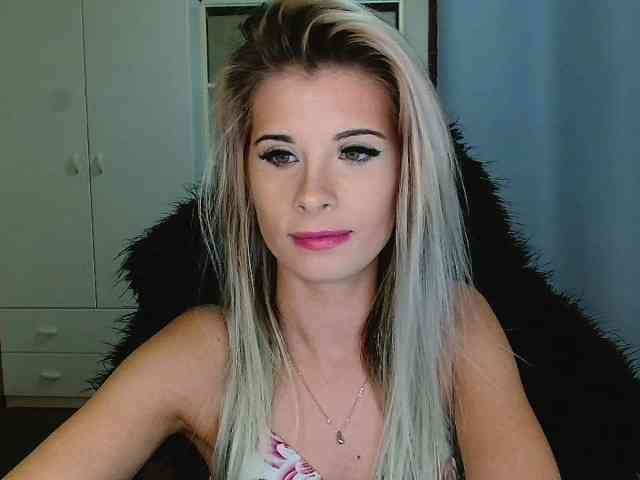 KristineNatural webcam