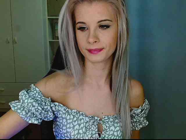 KristineNatural webcam