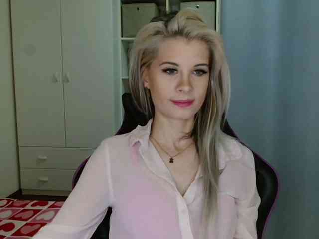 KristineNatural webcam