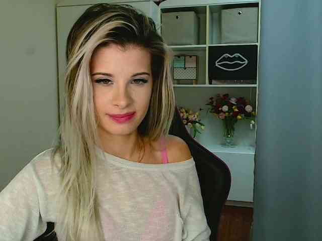 KristineNatural webcam