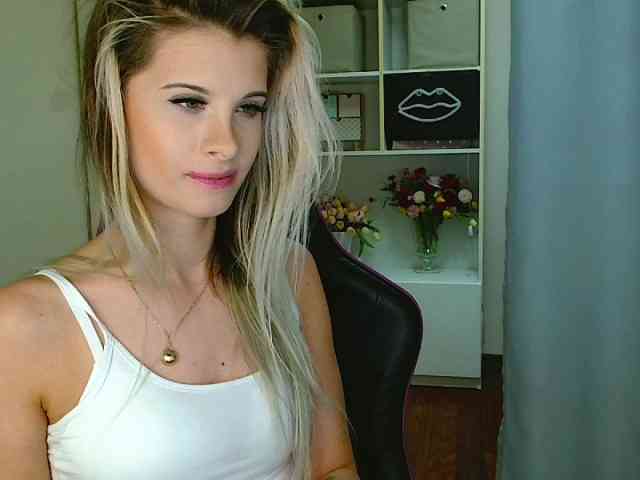 KristineNatural webcam