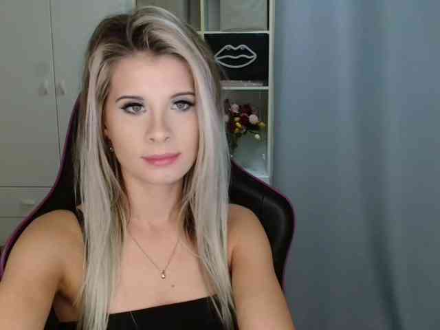 KristineNatural webcam