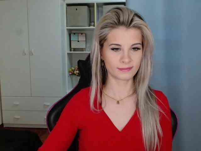 KristineNatural webcam