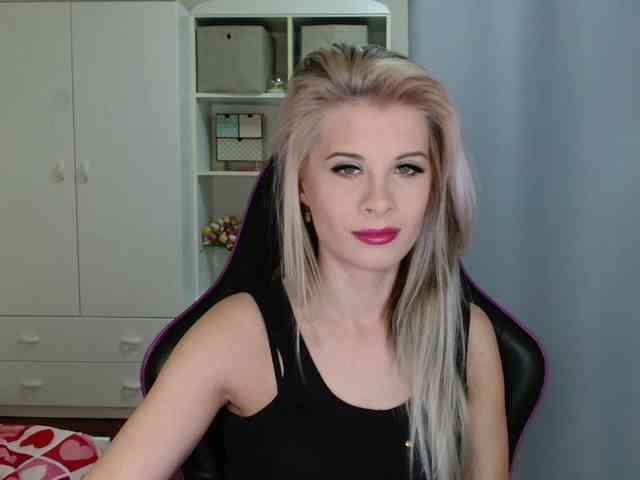 KristineNatural webcam