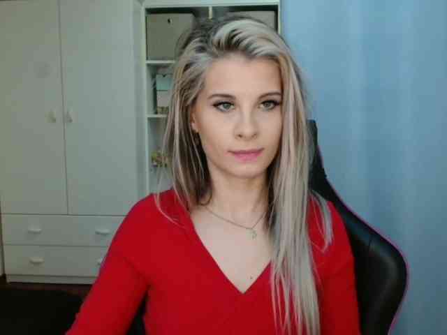 KristineNatural webcam