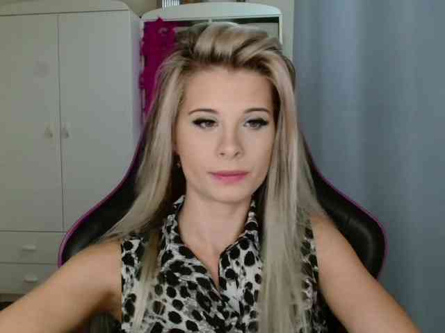 KristineNatural webcam