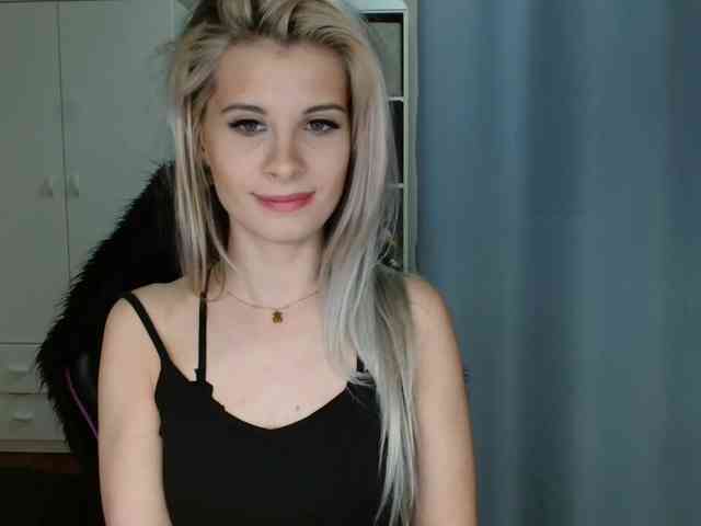 KristineNatural webcam
