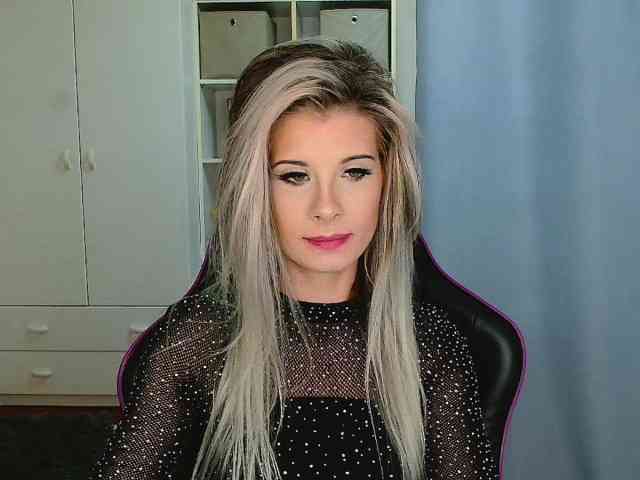 KristineNatural webcam