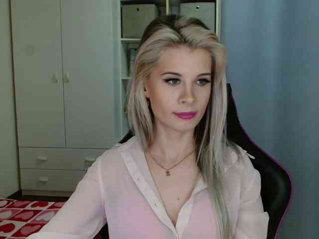 KristineNatural webcam