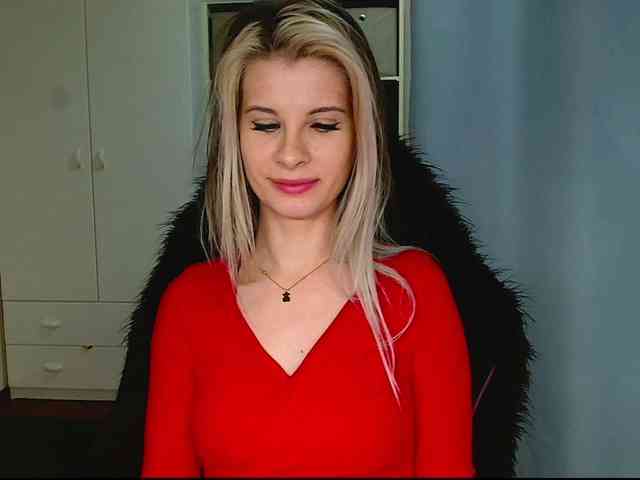 KristineNatural webcam