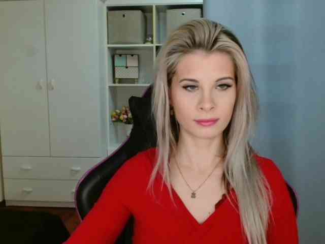 KristineNatural webcam