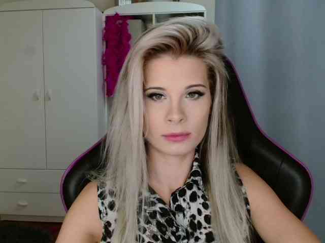 KristineNatural webcam