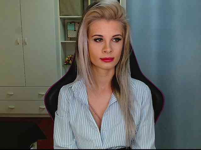 KristineNatural webcam