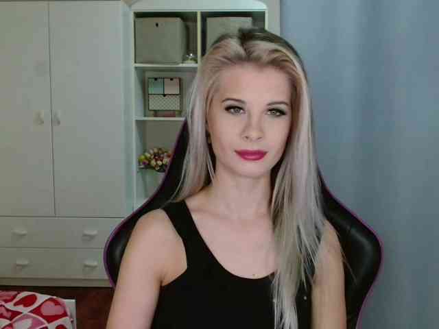 KristineNatural webcam