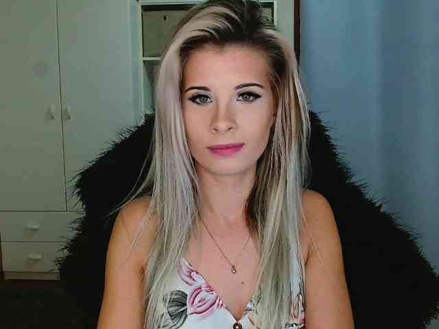 KristineNatural webcam