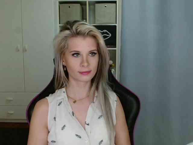 KristineNatural webcam