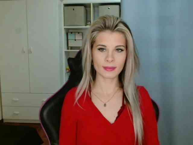 KristineNatural webcam
