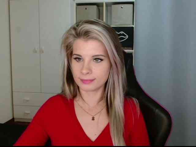 KristineNatural webcam