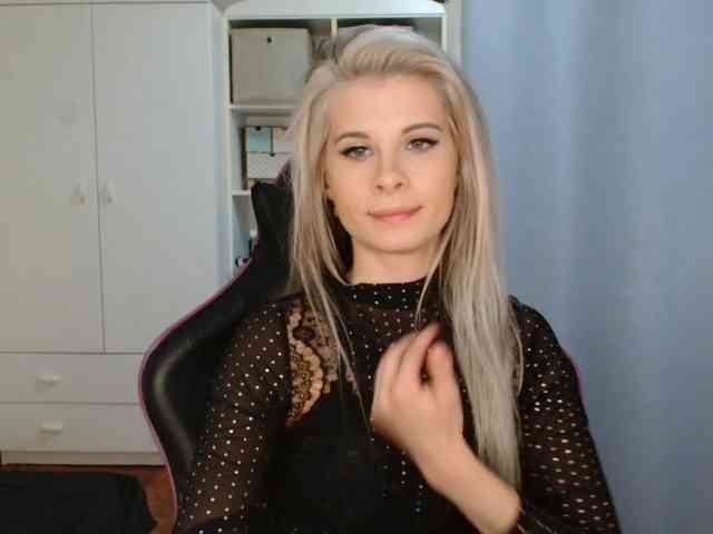 KristineNatural webcam