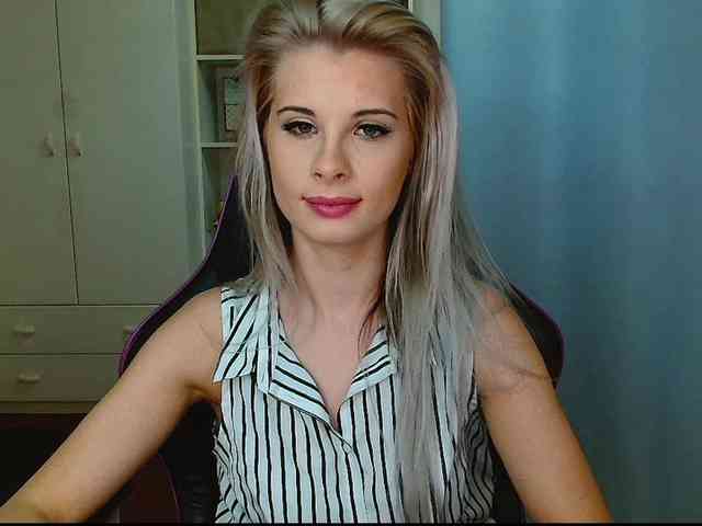 KristineNatural webcam